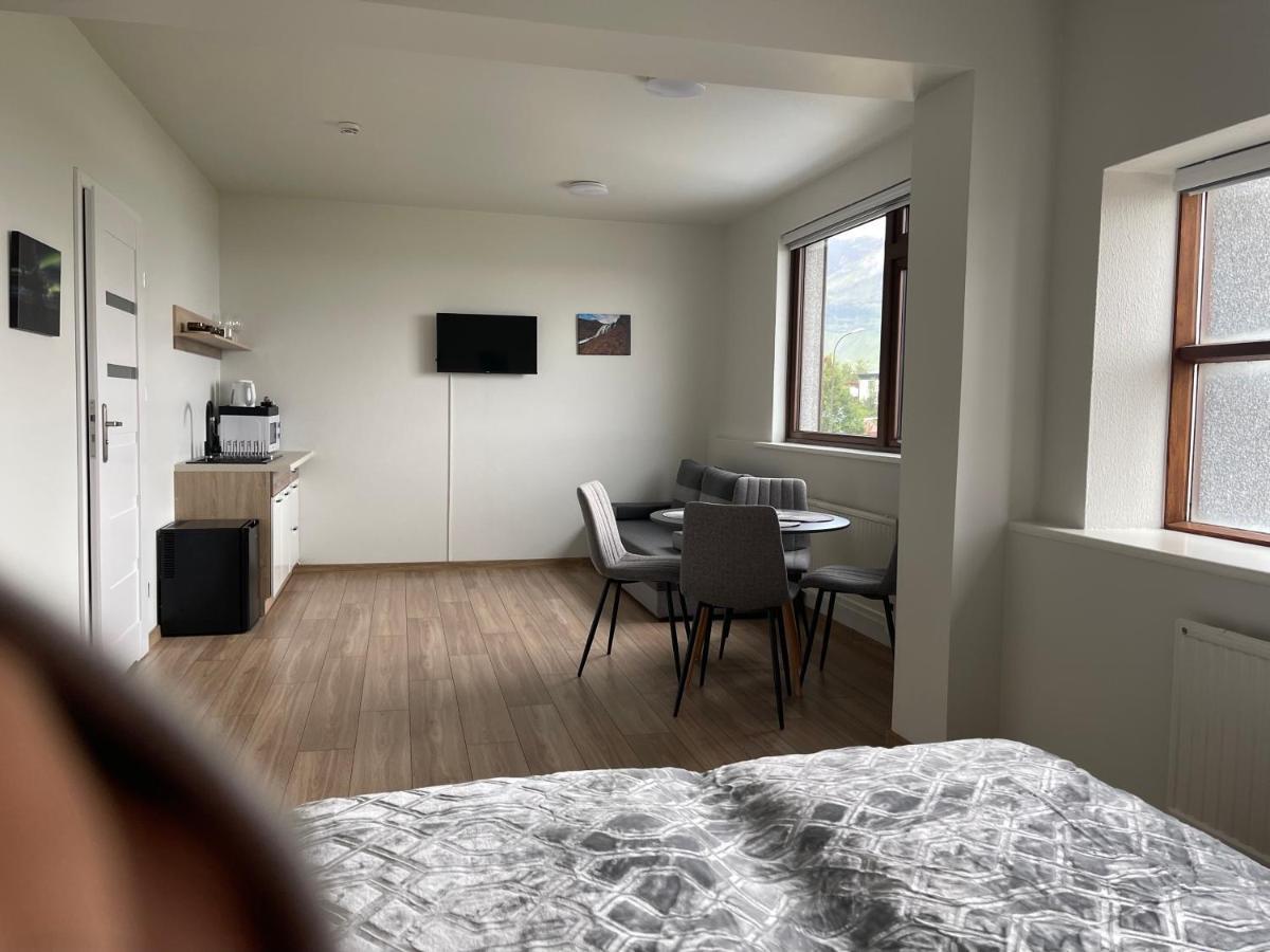 Helgrindur Guesthouse Грундарфьордур Екстериор снимка